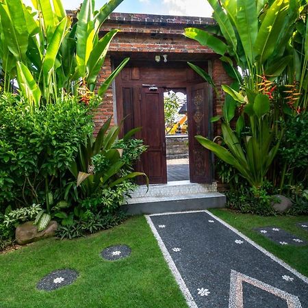 D-Anyar Stay And Surf Canggu Exterior foto